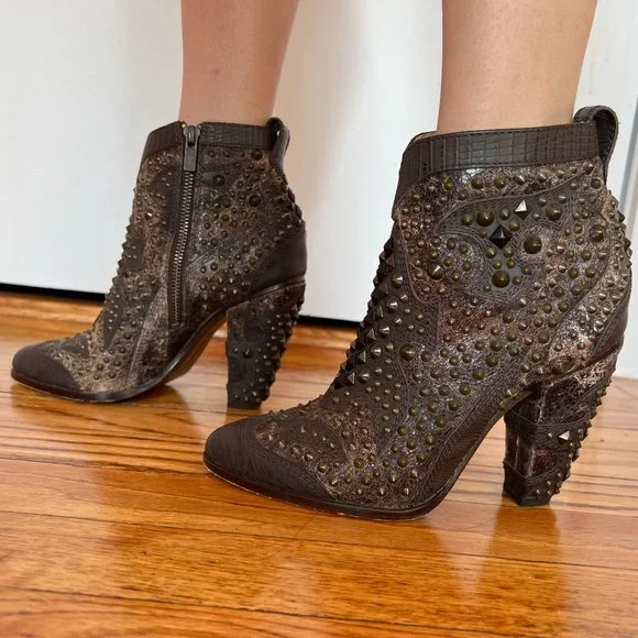 Frye Boots - Picture 1 of 8